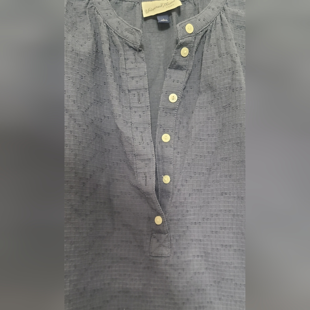 Universal Thread Goods Co. Top - Picture 5 of 6